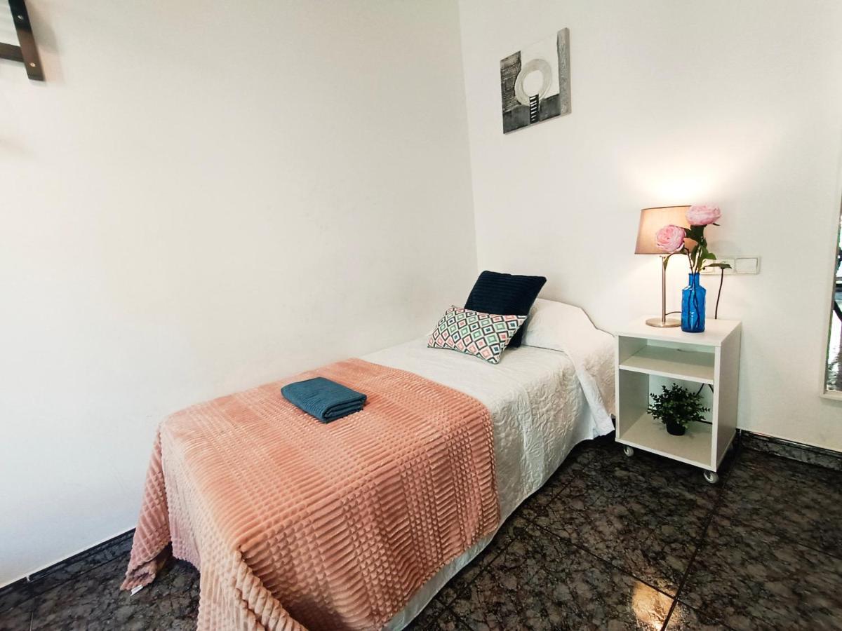 ברצלונה By Plaza Urquinaona Rooms מראה חיצוני תמונה
